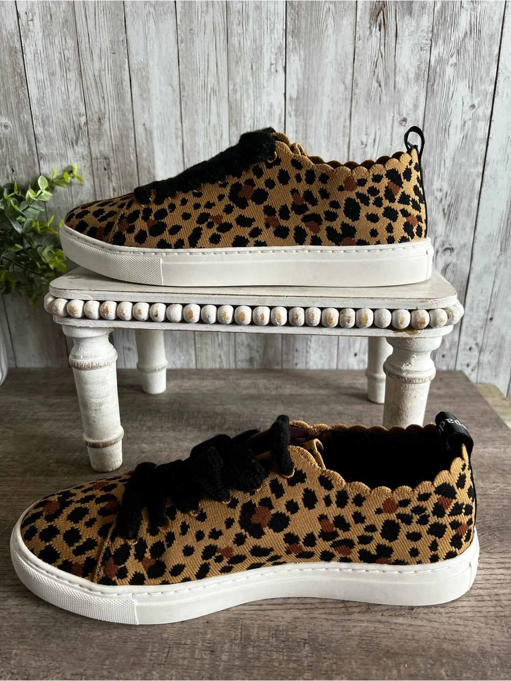 kate spade Abbie Leopard Print Lace Up Sneakers Casual Preppy Classic Size 7